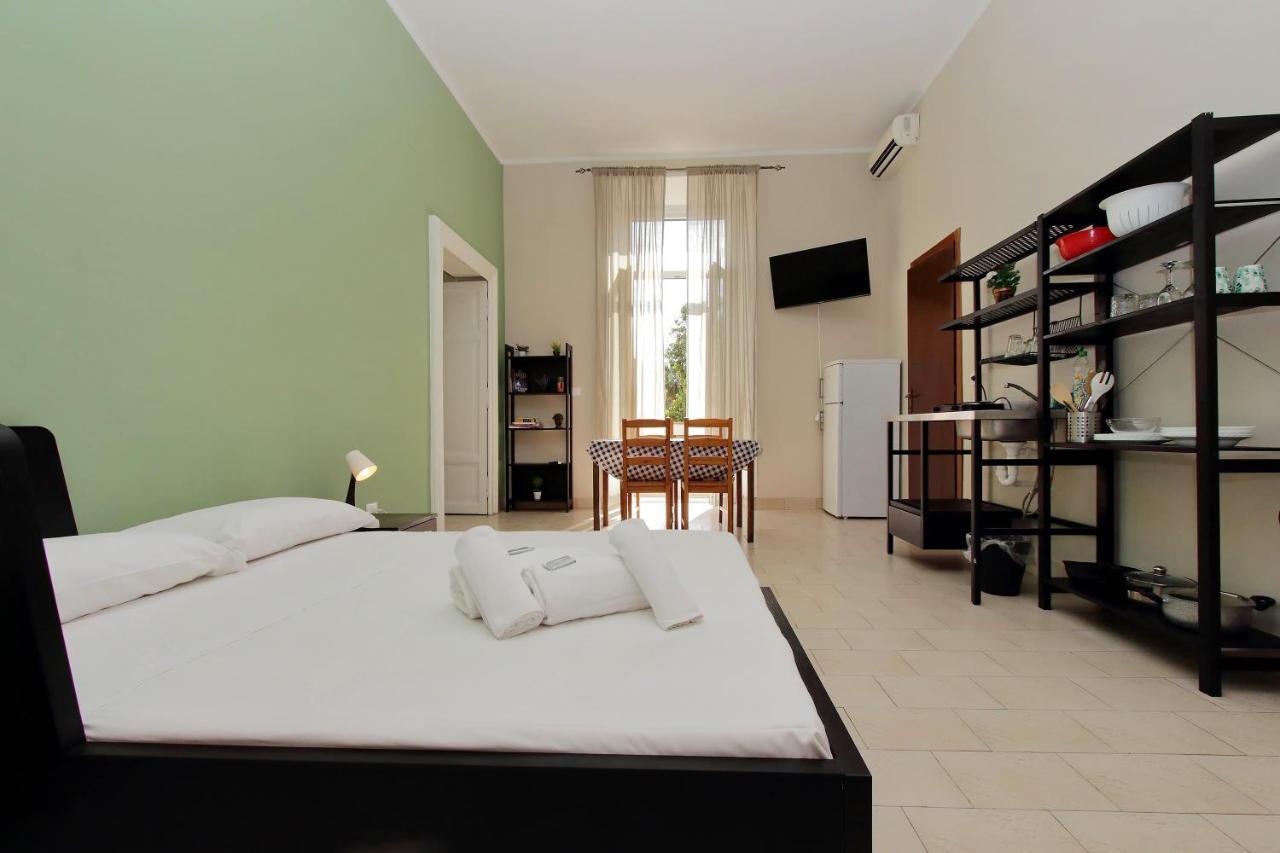 Residence Apartment Lucky Stars Рим Экстерьер фото