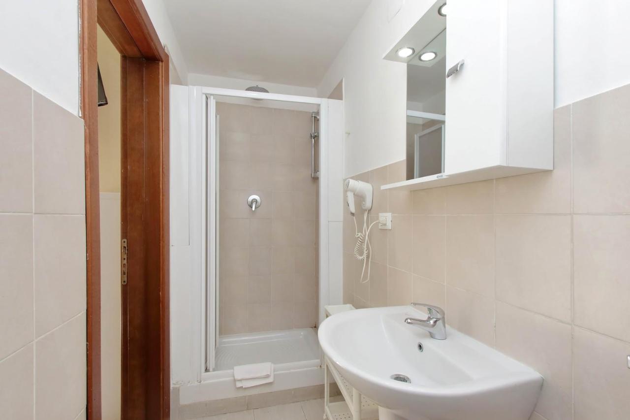 Residence Apartment Lucky Stars Рим Экстерьер фото